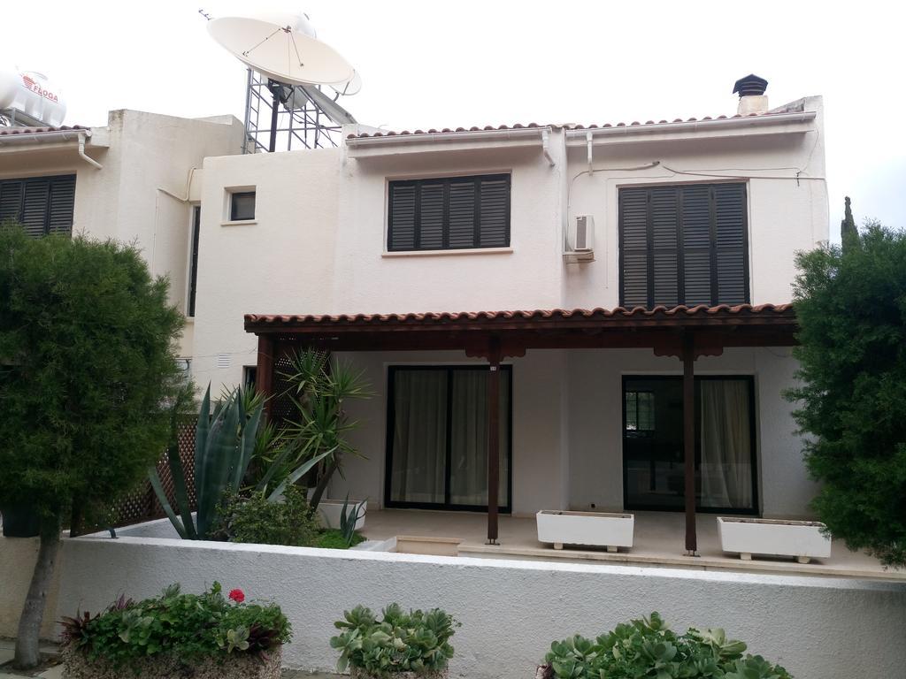 Miltos Beach House Larnaca Exterior photo