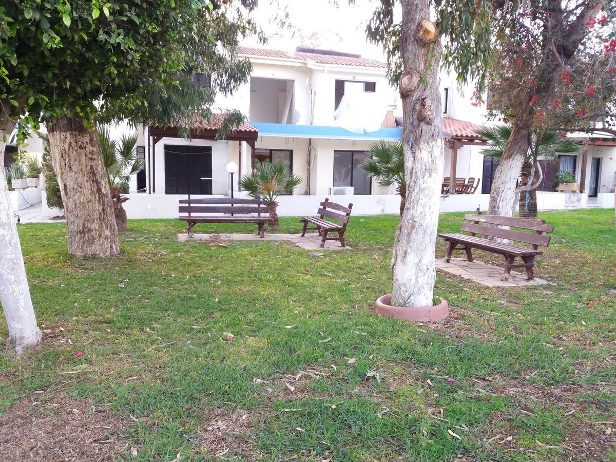 Miltos Beach House Larnaca Room photo