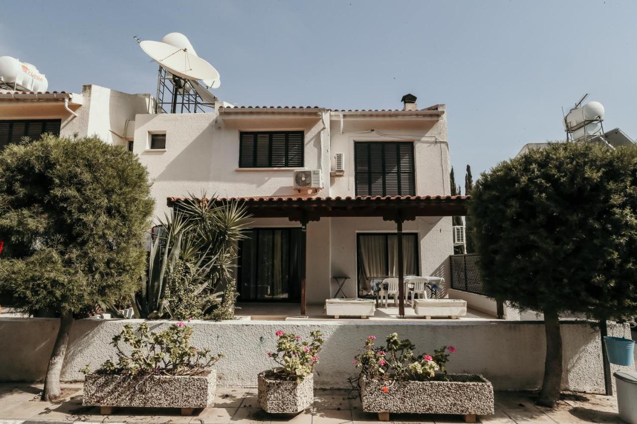 Miltos Beach House Villa Larnaca Exterior photo